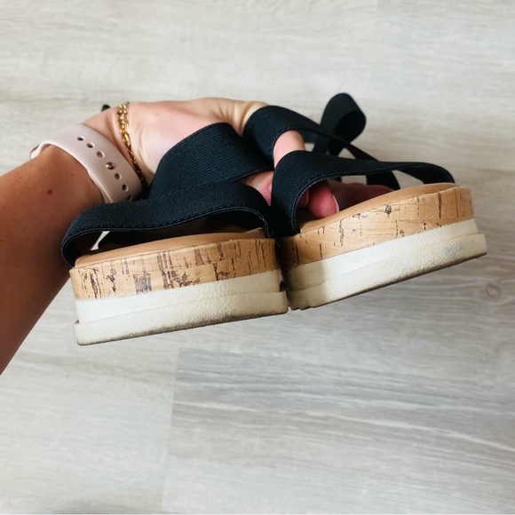 Universal Thread Elliot Strappy Platform Sandals Black Sz 8 - Picture 6 of 8